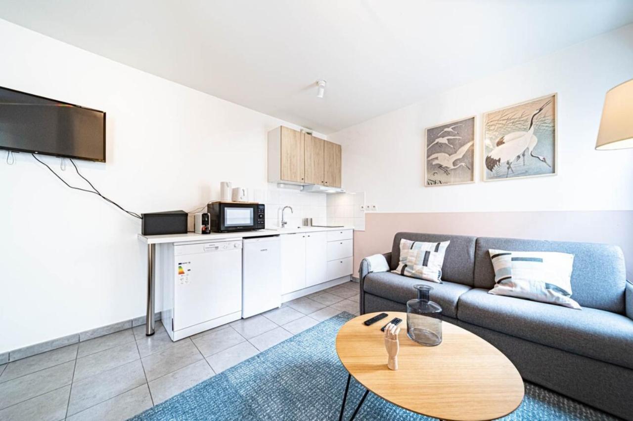 Le Petit Montel- Studio Avec Garage-Metro Valmy Lyon Exteriör bild