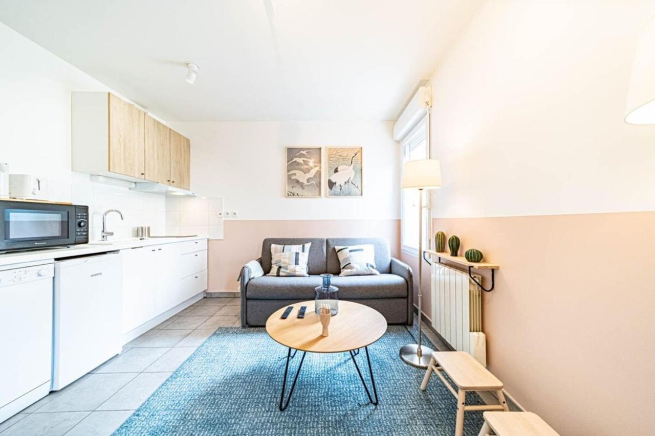 Le Petit Montel- Studio Avec Garage-Metro Valmy Lyon Exteriör bild